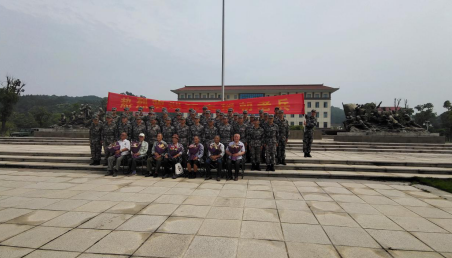 民主村：重走軍營路 共敘愛國情