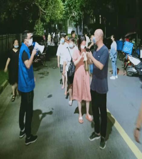 秣陵街道長山社區(qū)：團結一心，奮戰(zhàn)疫情