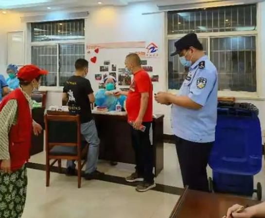 【英雄就在身邊】沒事沒事，我還能再走兩步！