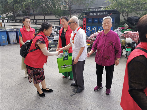 李彥清：“活著的王杰，當(dāng)代的保爾”