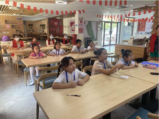 七彩的夏日|橋頭社區(qū):關愛未成年人 點亮科技未來